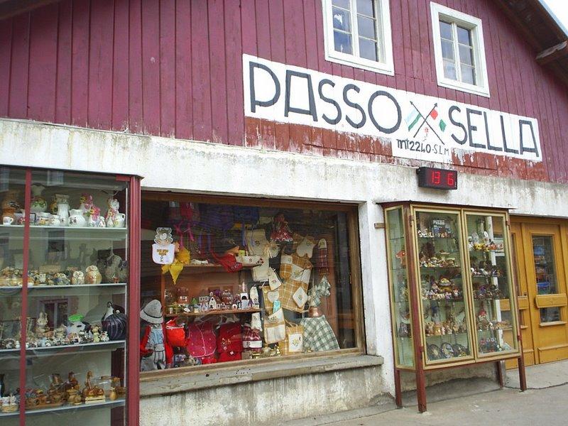 Passo Sella.jpg